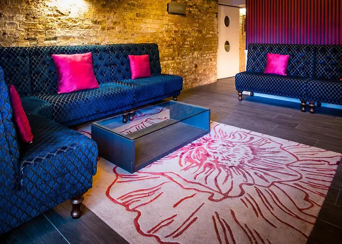 Hotel with Tennis: The Varsity Hotel & Spa