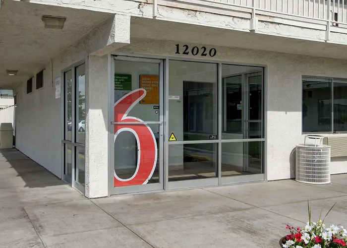 Motel 6-, Co - Airport
