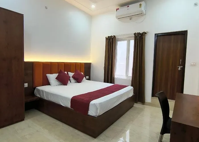 Aarambh Home Stay