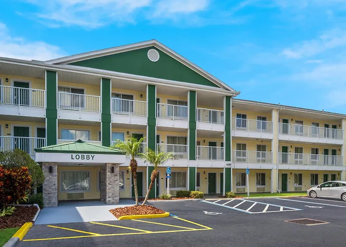 Hometowne Studios By Red Roof Orlando - Ucf Area
