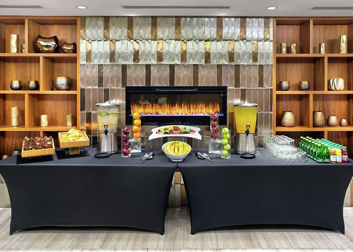 Kid friendly hotel Doubletree By Hilton Toronto Airport, On