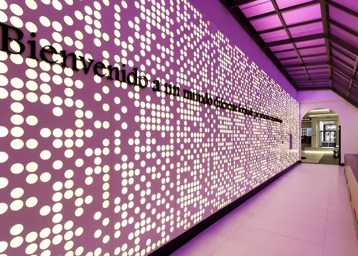 Pet Friendly hotel: Ilunion Suites Madrid