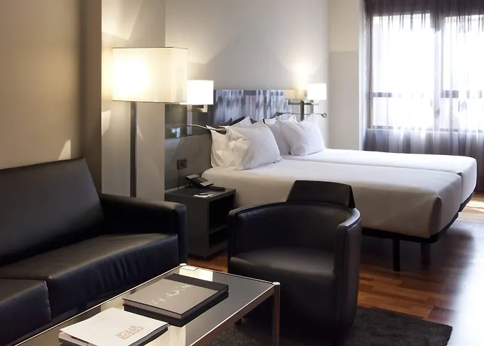 Hotels Close to Airport Ac Avenida De America By Marriott