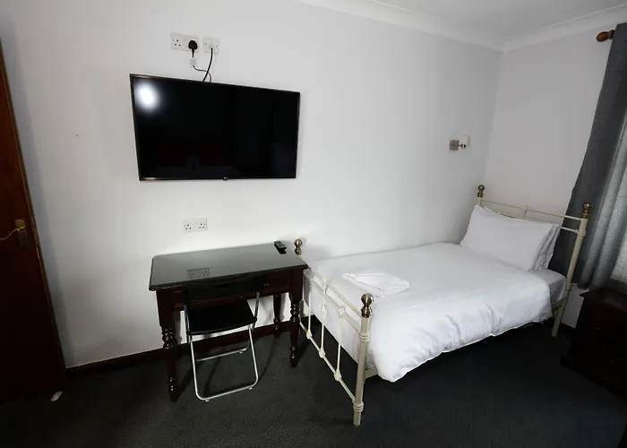 Aylesbray Lodge