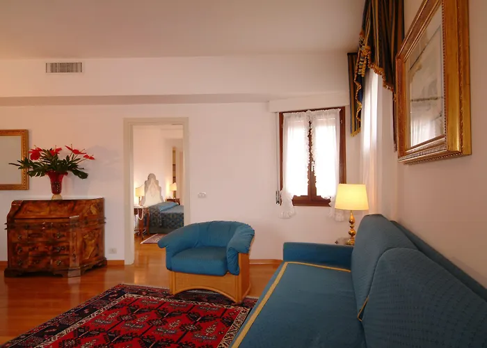 Pet Friendly hotel: Royal San Marco Hotel