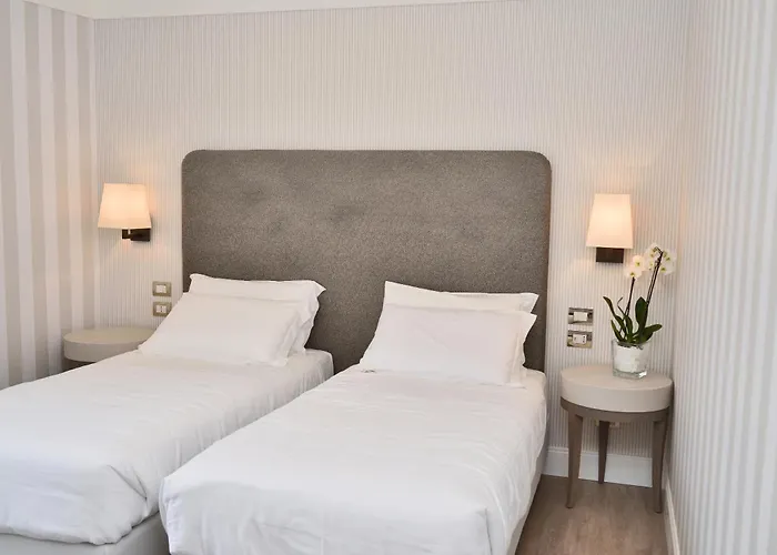 Albergo a parte: Hotel Firenze e Continentale