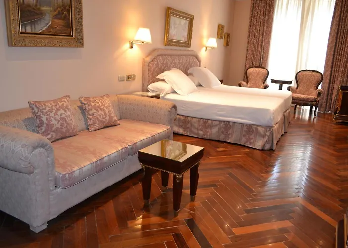 Alameda Palace