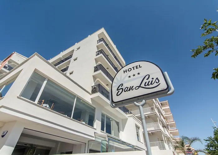 Hotel con piscina: Hotel San Luis