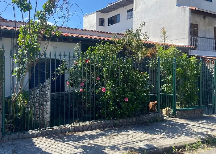 Quarto Individual Em Casa Na Area Nobre De Juiz De Fora