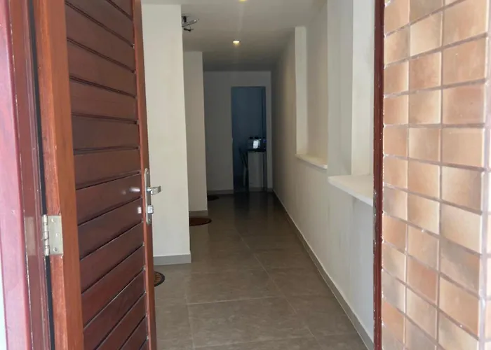 Manaira Suite 03 Com 3 Camas De Solteiro