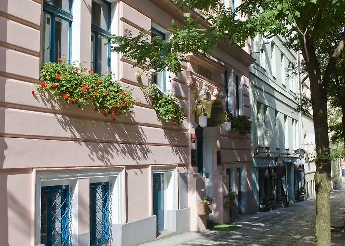 Anna Hotel