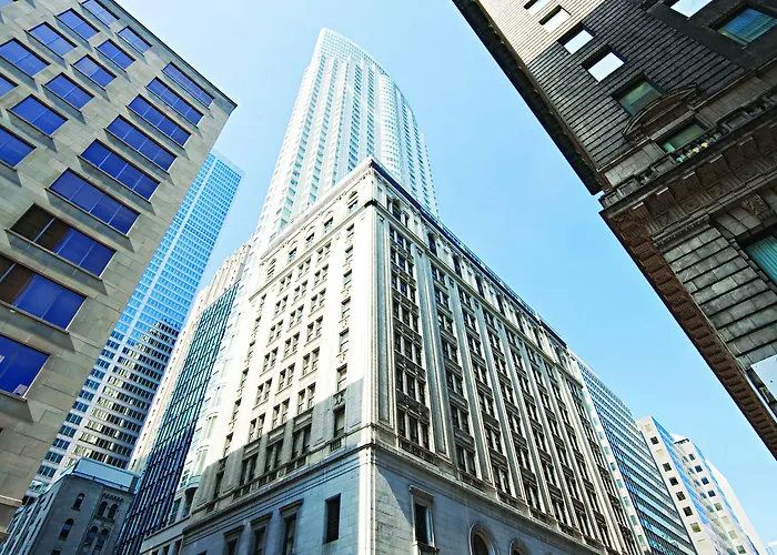 Motéis One King West And Residence