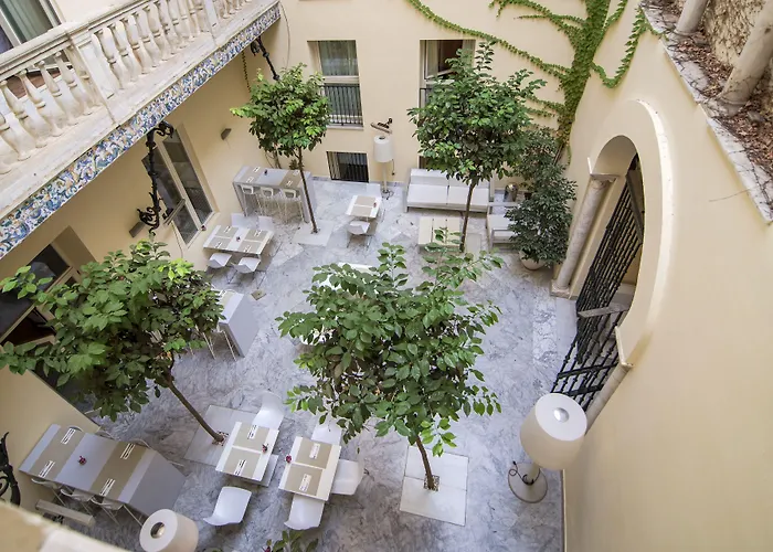 Beach hotel: Petit Palace Santa Cruz