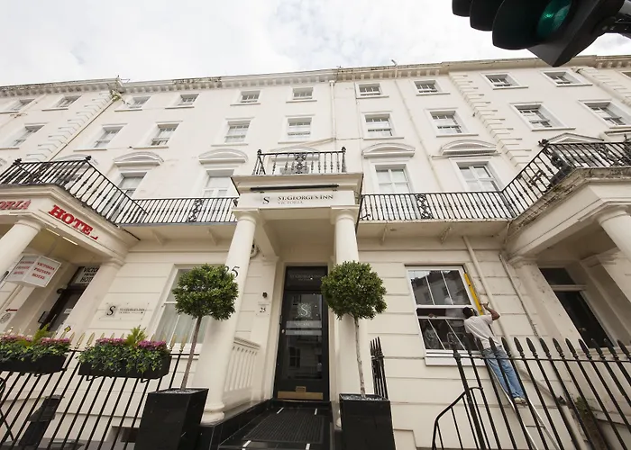 Resort: St George'S Inn Victoria