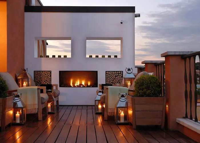 Pet Friendly hotel: Portrait Roma - Lungarno Collection