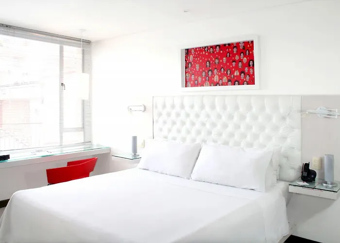 Hotel 104 Art Suites