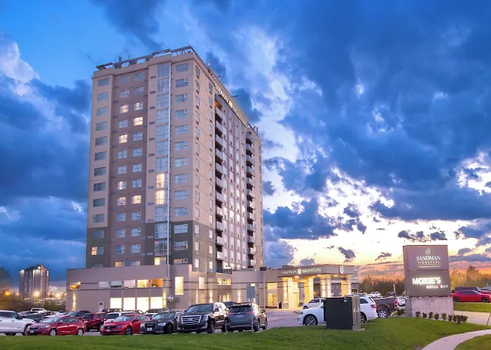 Family Hotel: Sandman Signature Toronto Airport Hotel