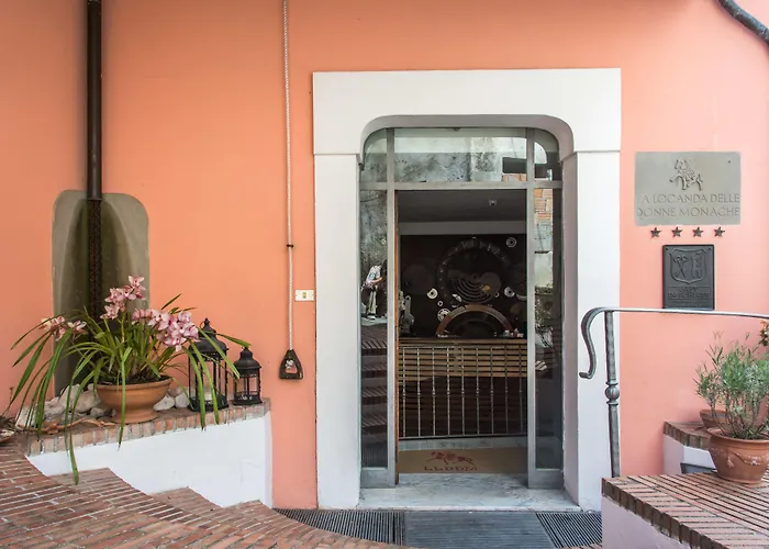 Hotel 4 stelle: La Locanda Delle Donne Monache