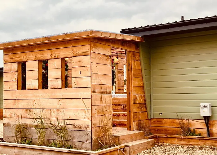 Villa: Little Eden Country Park, Bridlington With Private Hot Tubs