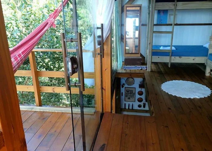 Maia House Hostal