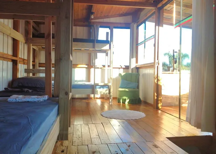 Maia House Hostal