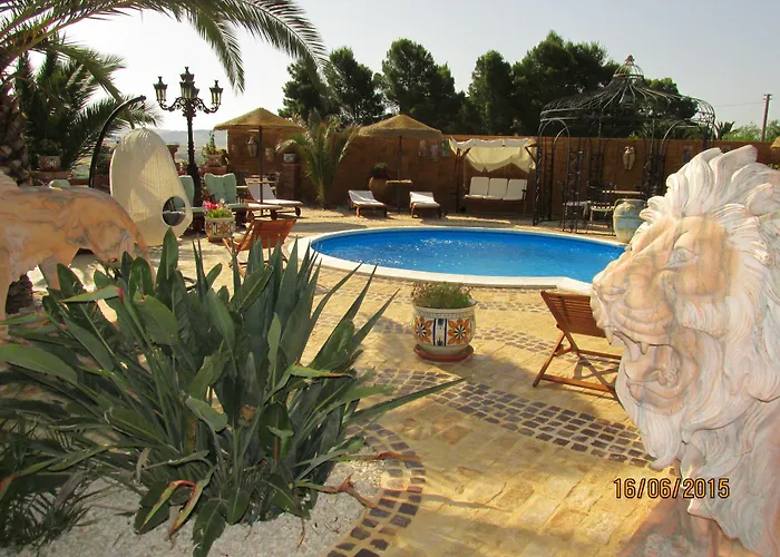 Villa con piscina: Agriturismo Reggia Saracena