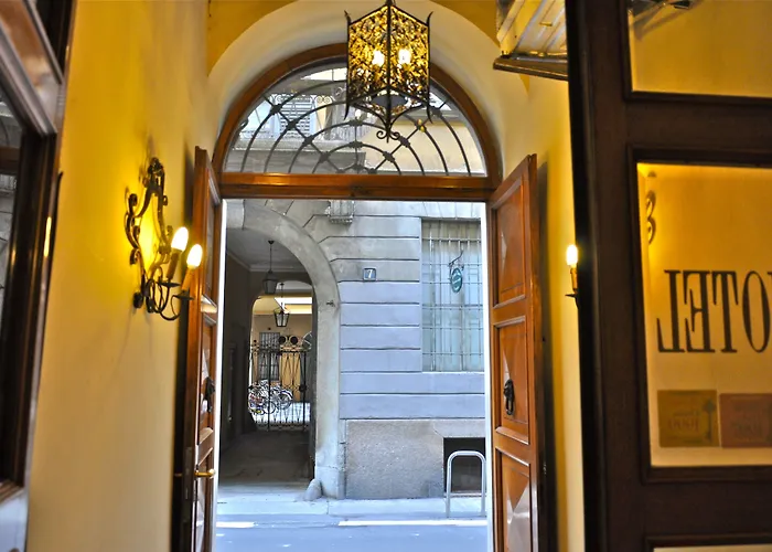 Hotel dichtbij College: Hotel Vecchia Milano