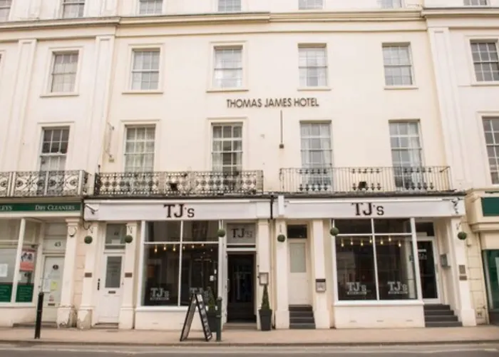 Thomas James Hotel
