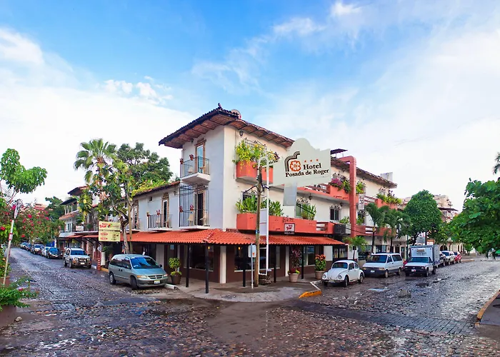 Posada De Roger - Near Los Muertos Beach