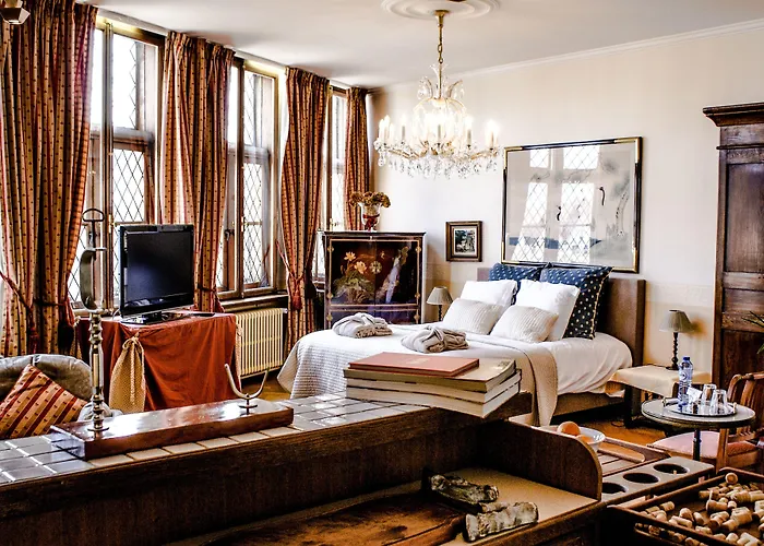 Guest House Huyze Die Maene