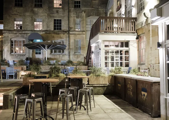 Luxe hotel: Head Of The River