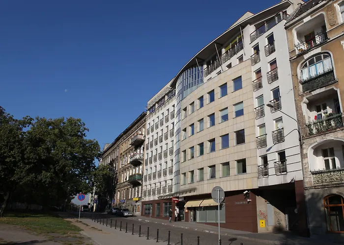 Platinum Apartments Aparthotel