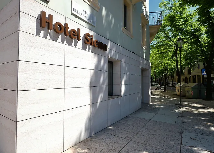 Hotel cerca del aeropuerto: Hotel Siena