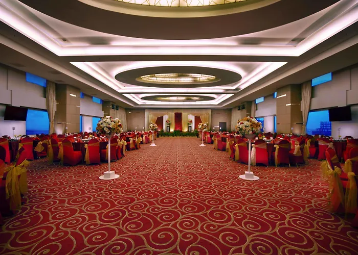 Aston Makassar Hotel & Convention Center