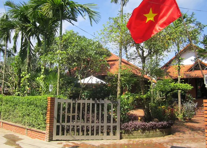 Luxury hotel only: Betel Garden Villa