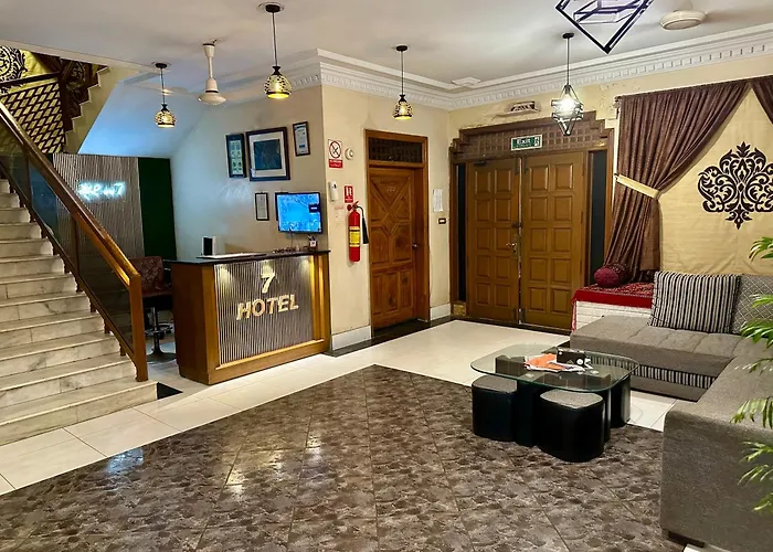 Family Hotel: Hotel Seven 7