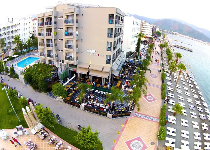 Beach hotel: Yunus Hotel