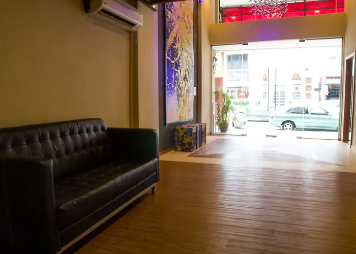 B&B only: Apollo Inn