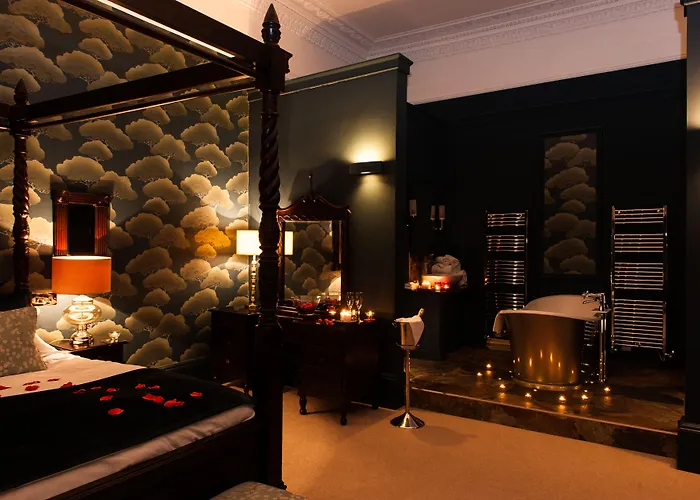 No11 Boutique & Brasserie