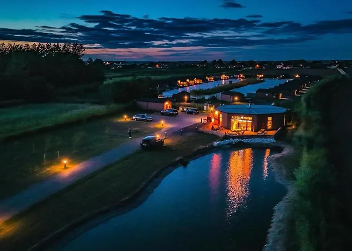 Kid friendly hotel Lakeside Fishing Retreats