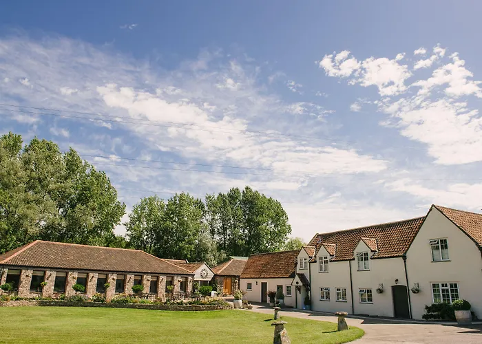 Villa: Aldwick Estate