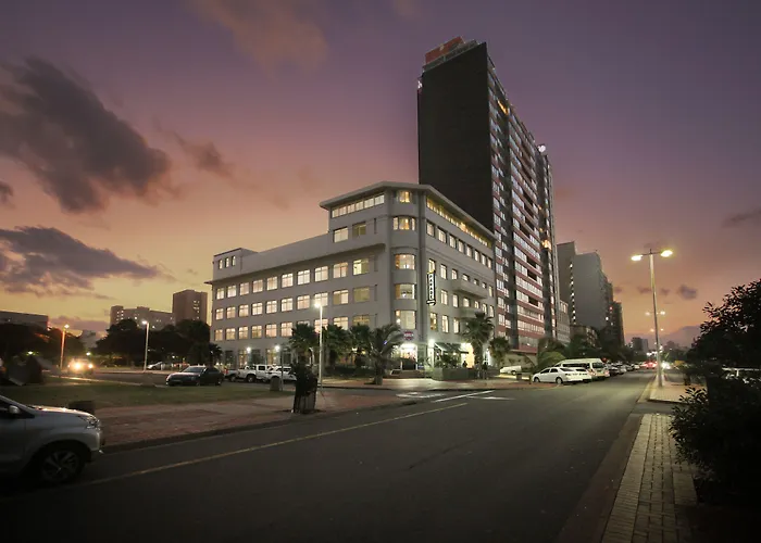 Cheap hotel: Parade Hotel