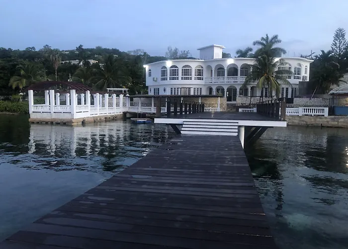 Waters Edge Guest House