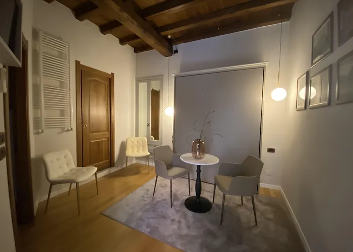 Condotti Rooms
