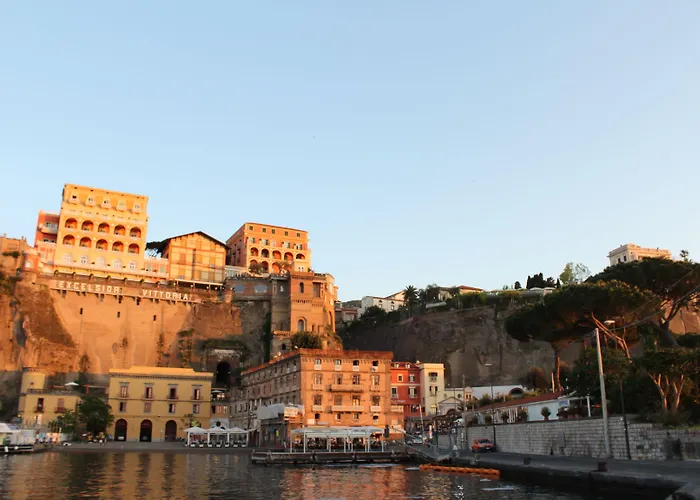 Hotel with view: Surriento Suites