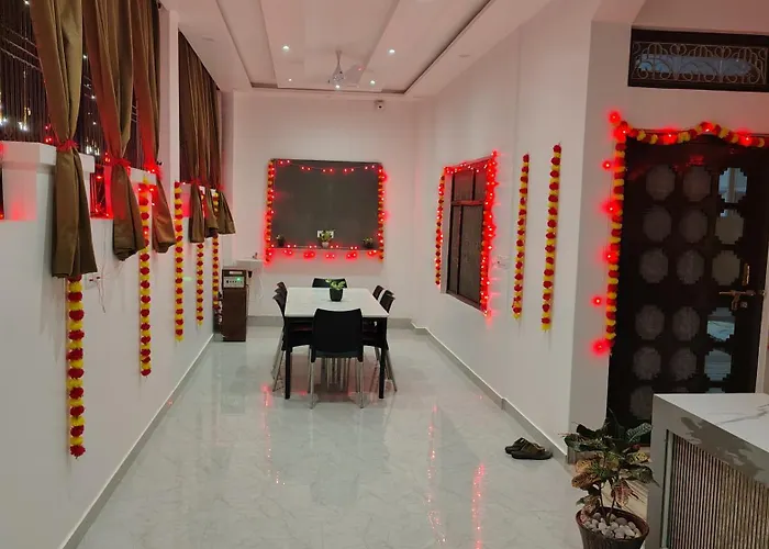 Aarambh Home Stay