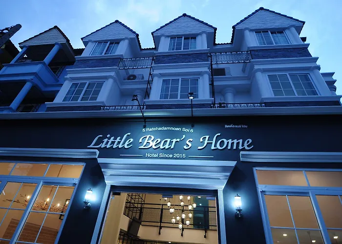 Hotel with view: Little Bear'S Home