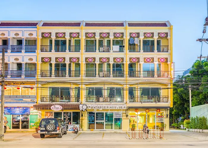 Le Hua Hotel
