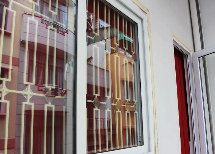 Quang Saigon Hotel- 40-7 Bui Vien-Walking Street