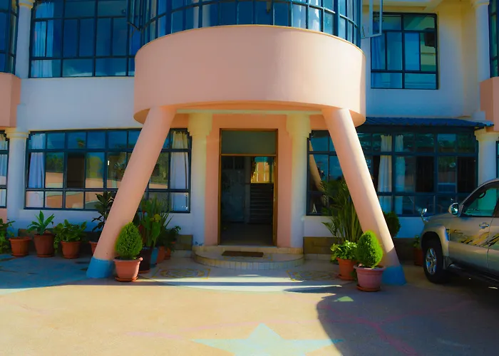 Ping Pong hotel: Stardom Hotel